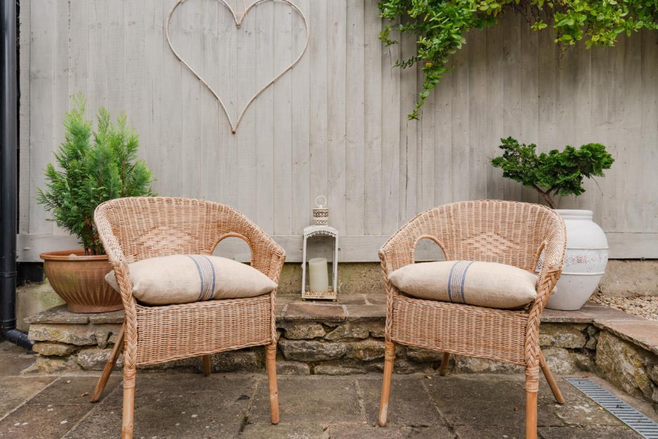 Buff Lodge Tackley Esterno foto