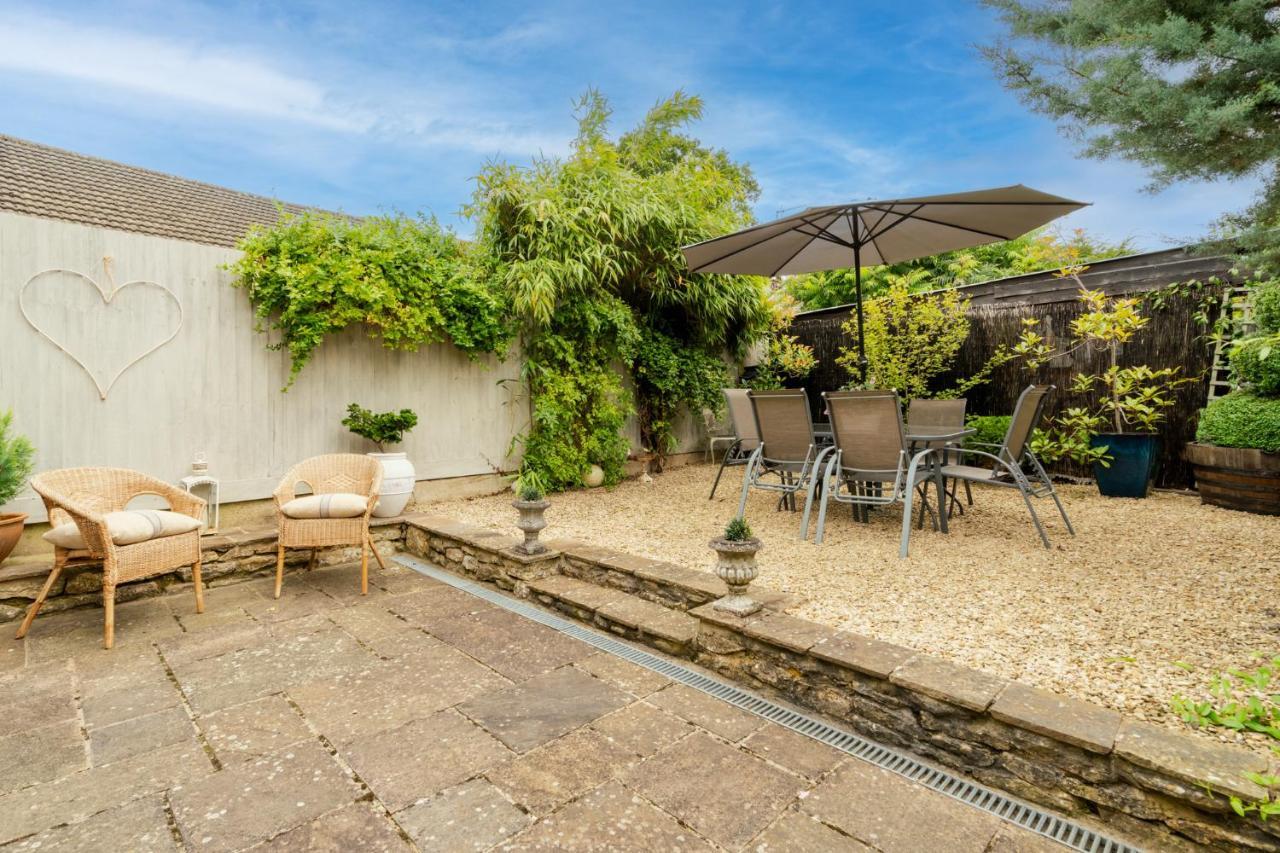 Buff Lodge Tackley Esterno foto